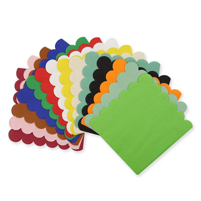 Scalloped Solid Color Fan Napkins